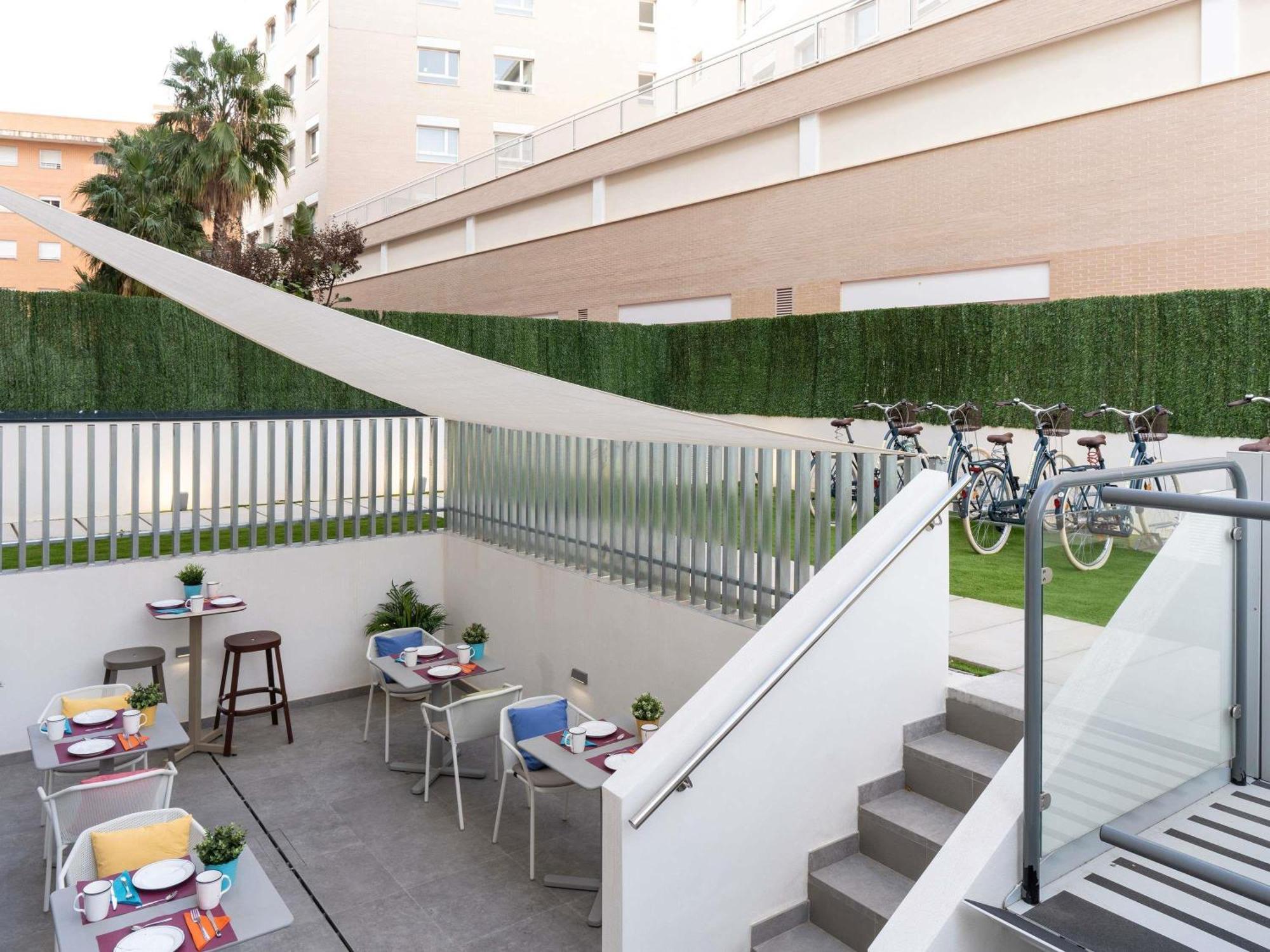 Ibis Budget Valencia Centro Puerto — Fotos 2